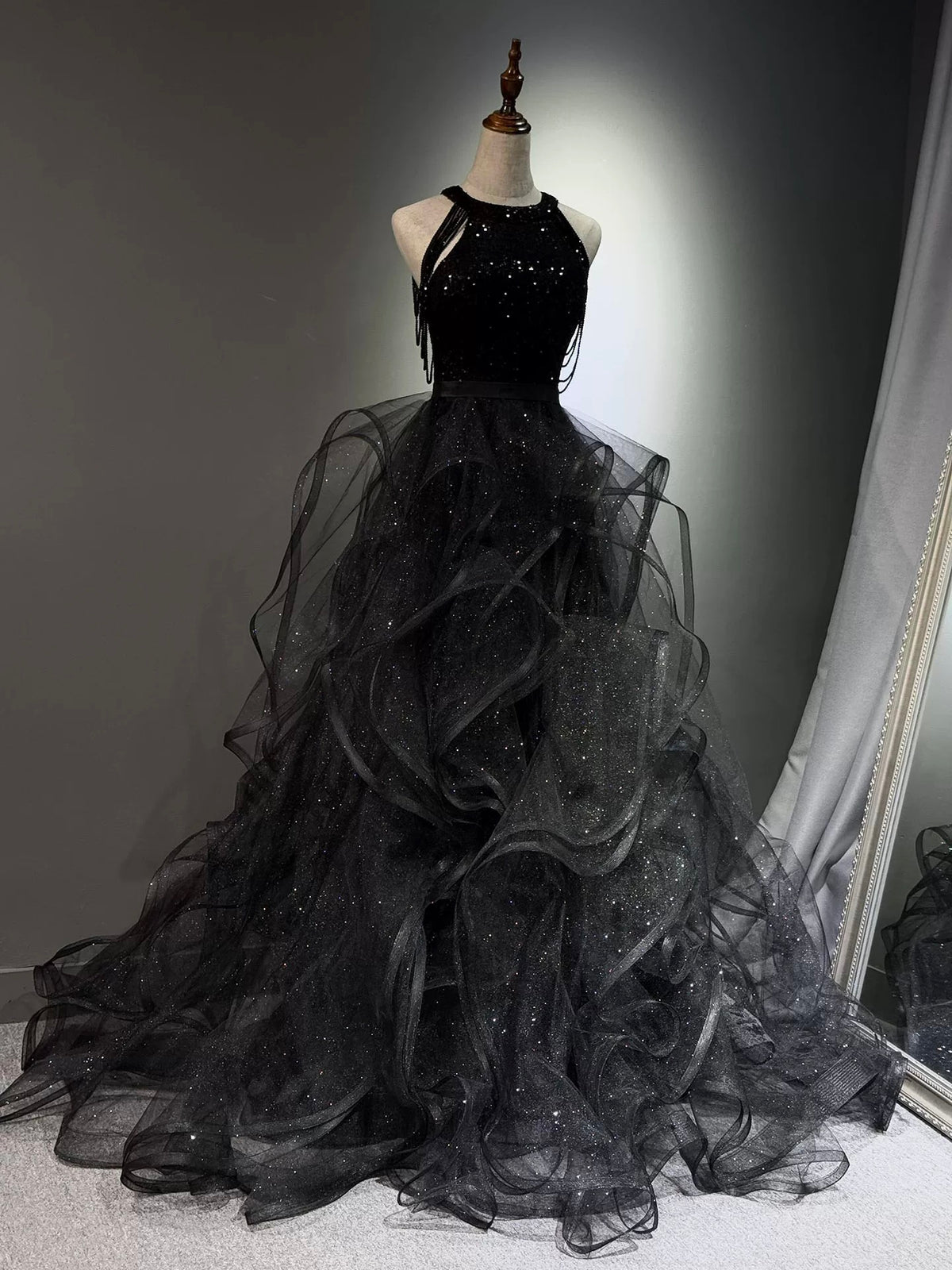 A-Line High Neck Tulle Ball Gown Sequin Black Prom Dress with Beads