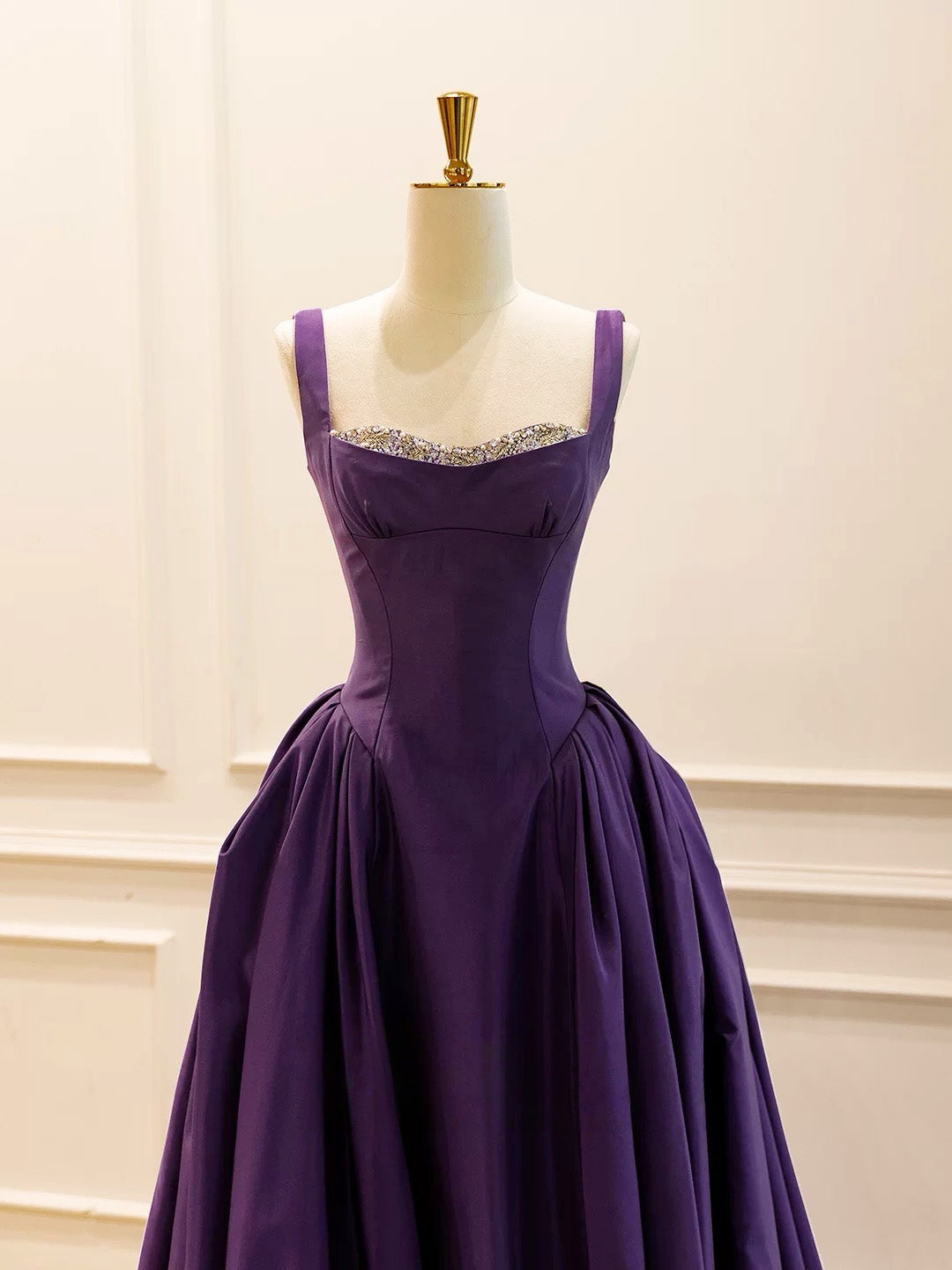 A-Line Sweetheart Neck Sweep Floor Satin Purple Long Prom Dress with Beads