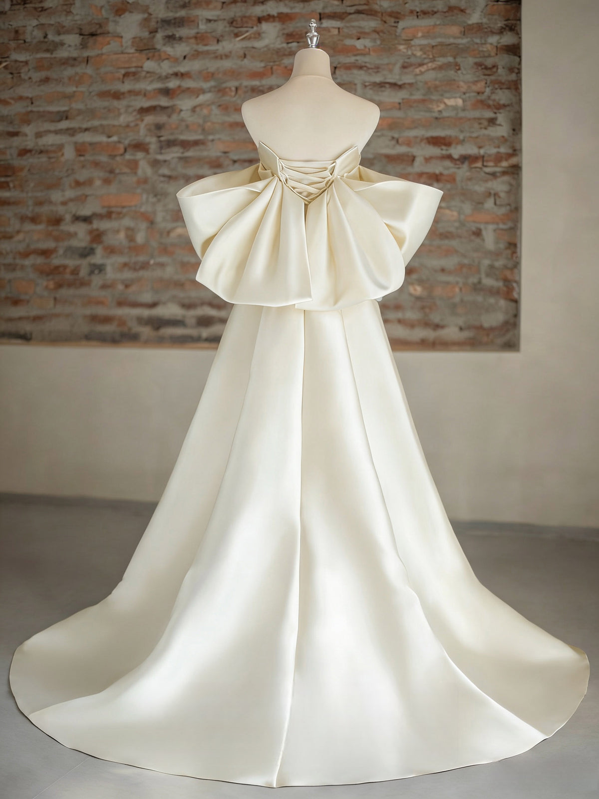 A-Line Sweetheart Neck Sweep Train Satin Ivory Long Prom Dress