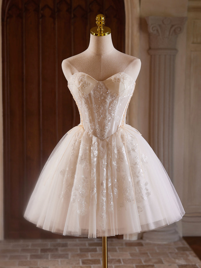 A-Line Sweetheart Neck Tulle Lace Light Champagne Short Prom Dress