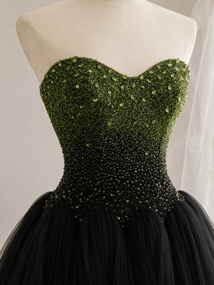 Unique Sweetheart Neck Tulle Black Long Prom Dress with Beads