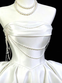Unique Satin White Short Prom Dress with Beads
