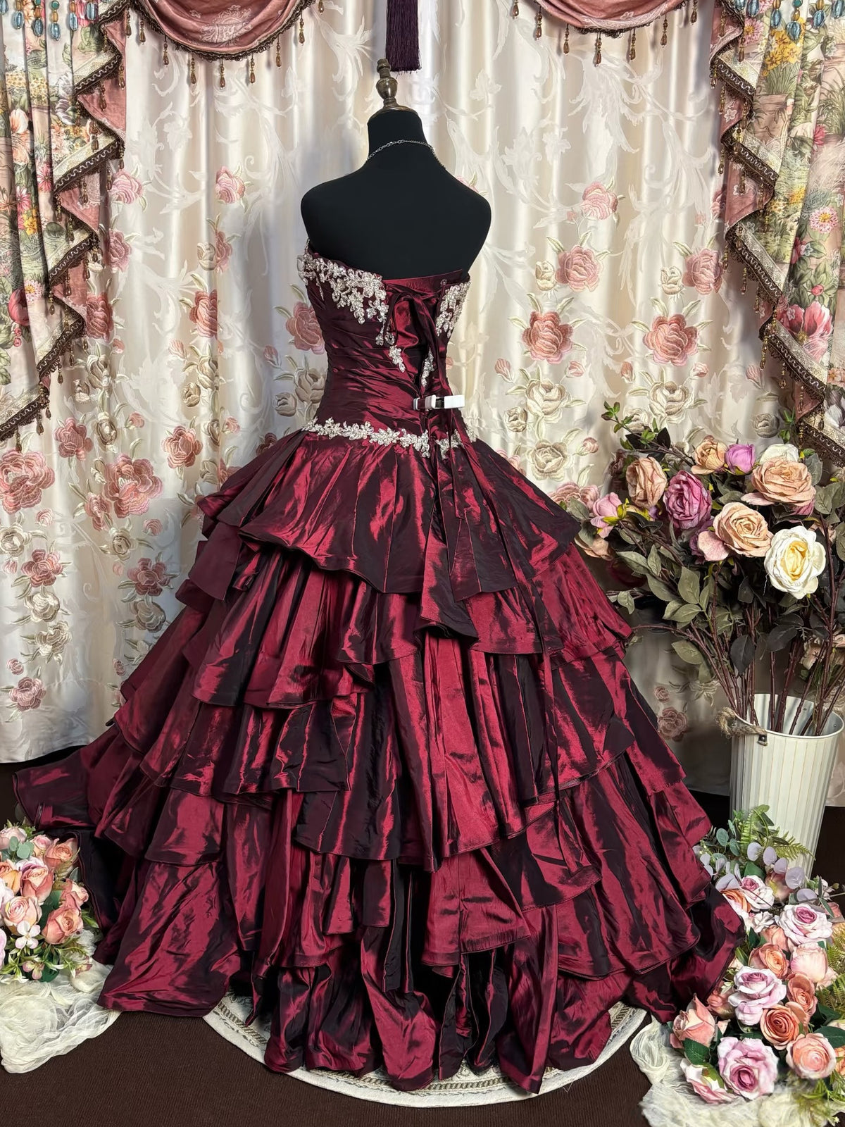 Ball Gown Sweetheart Taffeta Ruffles Burgundy Long Prom Gown with Lace Applique