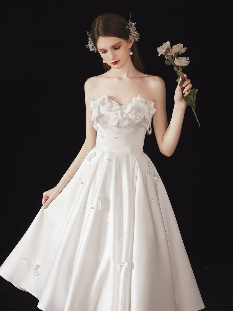 A-Line Sweetheart Neck Flower White Short Prom Dress, White Cocktail D toptby A-Line Sweetheart Neck Flower White Short Prom Dress, White Cocktail D toptby