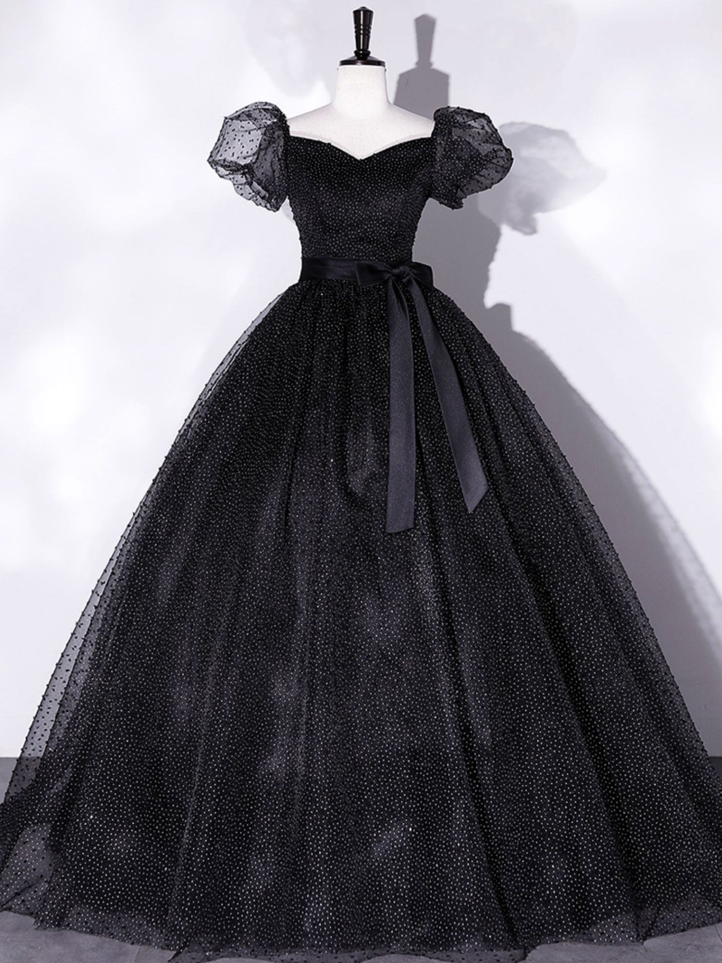 Black and white sweet hotsell 16 dresses