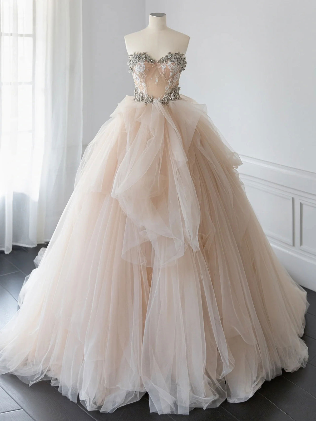 Champagne sweetheart neck tulle lace long tulle wedding dress